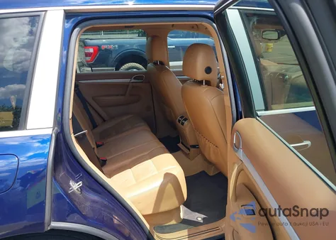 2005 Porsche Cayenne из США, поврежденный, VIN WP1AA29P35LA25086